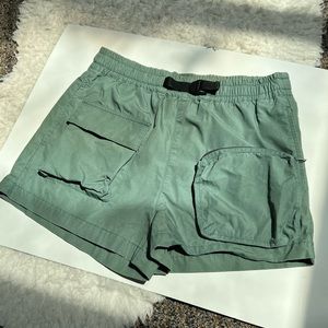 Aritzia TNA cargo shorts